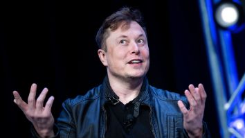 Elon Musk Tried To Sell Tesla To Apple At Bargain Price – But Tim Cook ‘Refused To Take Meeting’
