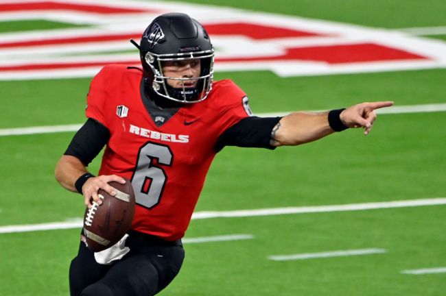 UNLV QB Max Gilliam Apologizes for Eating Sushi Off Naked 