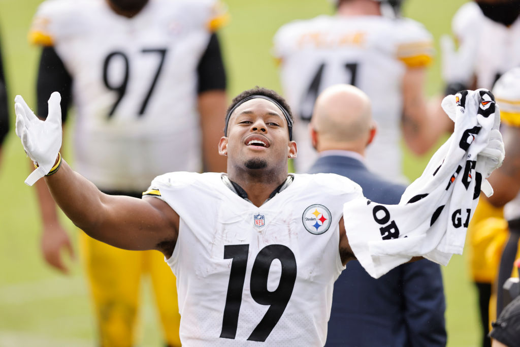 Juju Smith Schuster Is Back Dancing On Tik Tok After The Steelers Clinched The Afc North Brobible 1448