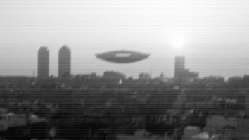 Mysterious Object Recorded In The Sky Over Mexico ‘Is A Real Alien Craft’ Says Expert