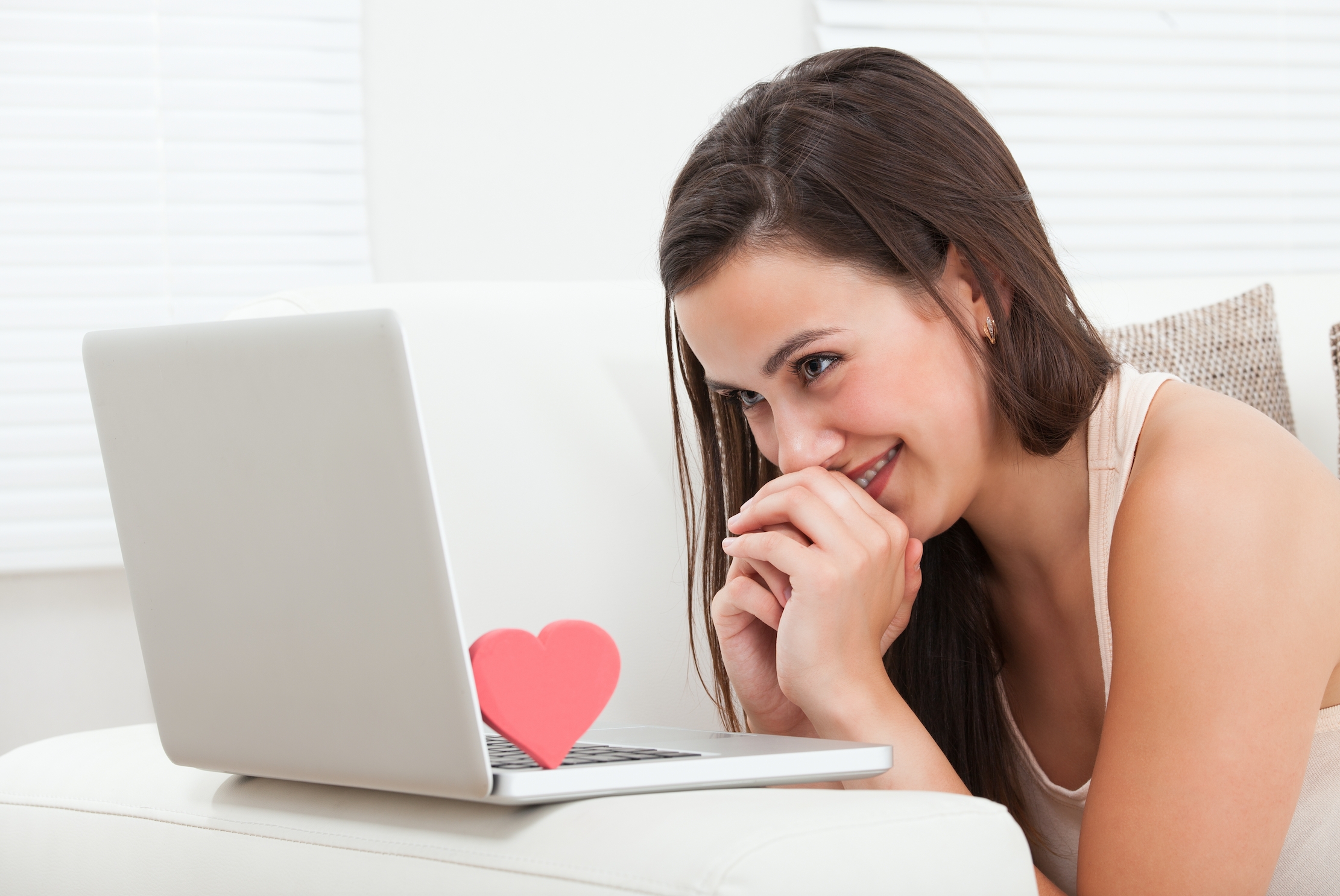 People Are Falling In Love Through Zoom Dating Only To Be Repulsed When