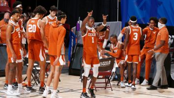 Texas Guard Andrew Jones Hit A Game-Winning Buzzing Beater Three Years After Cancer Diagnosis