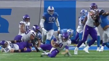 Refs Screwed The Lions By Calling The Worst Roughing The Passer Penalty Of All-time During Vikings-Lions Game