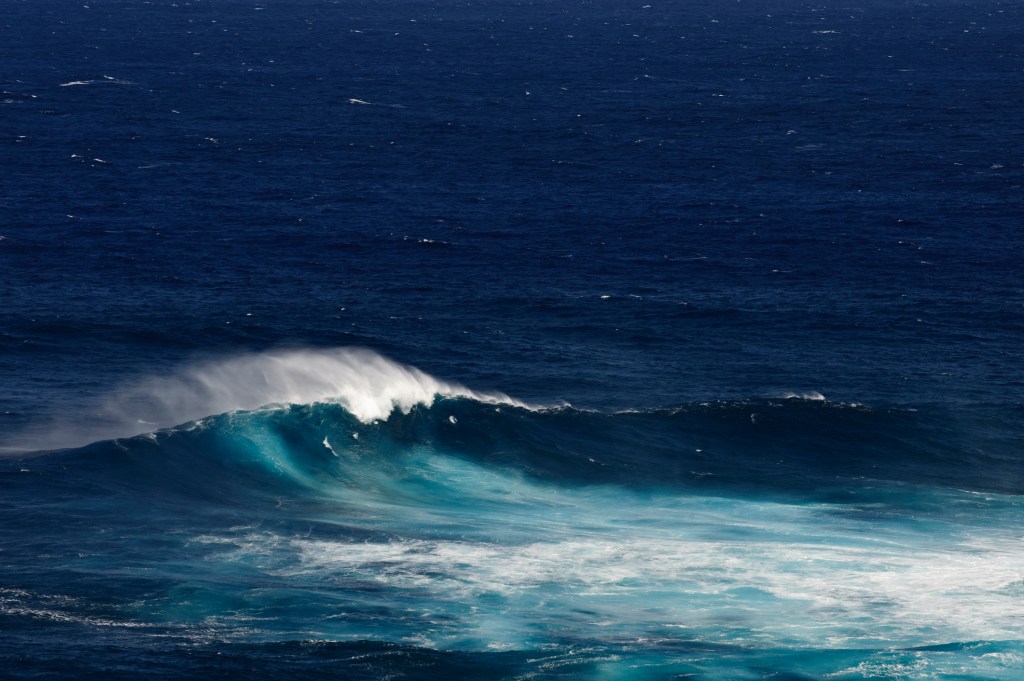 Pe'ahi Jaws Hawaii Surf