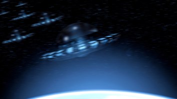 Harvard’s Top Astronomer Claims There Are Over A Quadrillion UFOs In Space