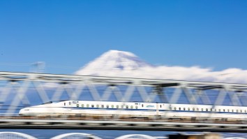 Japanese Super Train Obliterates Snow At 200 MPH