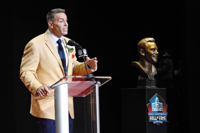 Hall of Fame QB Kurt Warner confirms a spider bite kept him from working out for the Chicago Bears in 1997