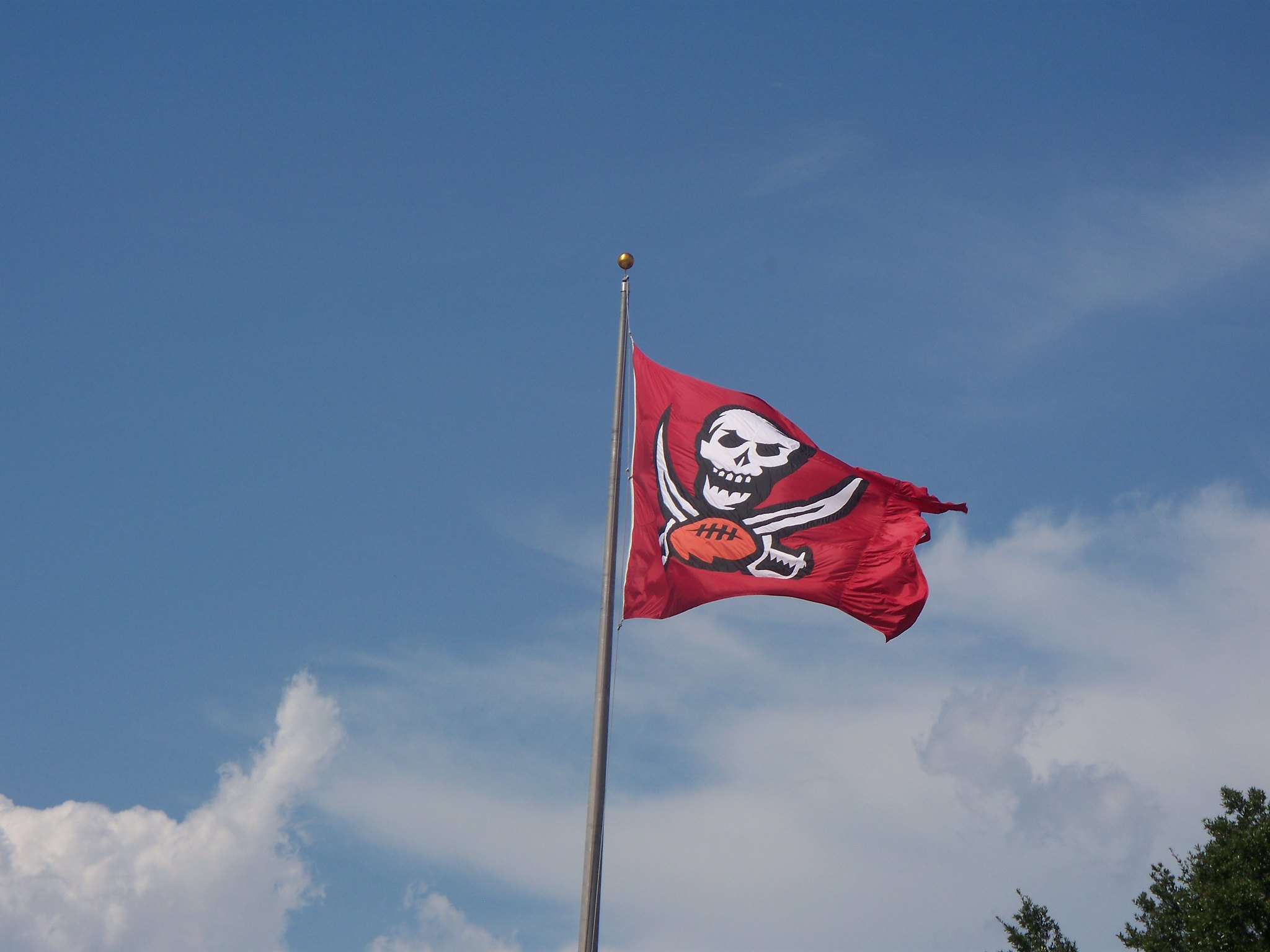 mattress store owner bets on buccaneers
