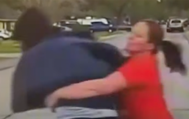 texas mom tackles fleeing suspect video