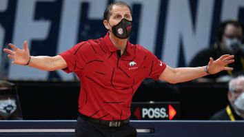 Arkansas Basketball Trolled Colgate With An Epic Toothpaste Joke After Its First Round March Madness Win