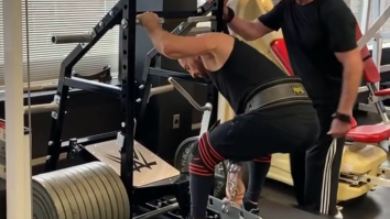 Vince McMahon Squatting Close To 1000 Pounds Is Insane Considering His Age
