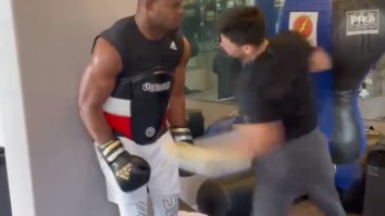 JuJu Smith-Schuster Takes Brutal ‘Body Shot Challenge’ Punches From Pro Boxer Ryan Garcia