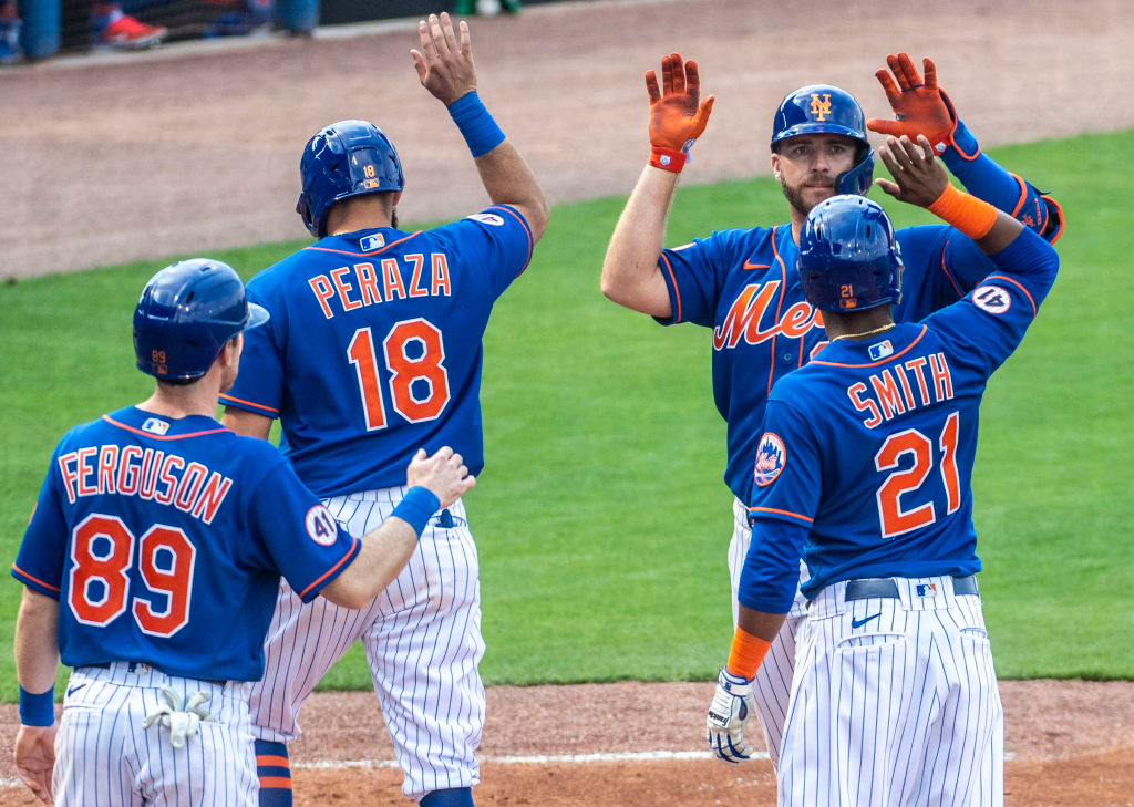 Mets mimic World Series celebration during spring training drill