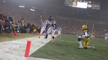 Randy Moss Tells The Full Story Of Fake Mooning Fans At Lambeau And Everything That Led To The ‘Disgusting Act’