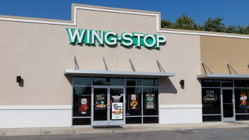 Wingstop Customer Lost His Mind And Threw The Cash Register Through A Window Over Some $12 Wings