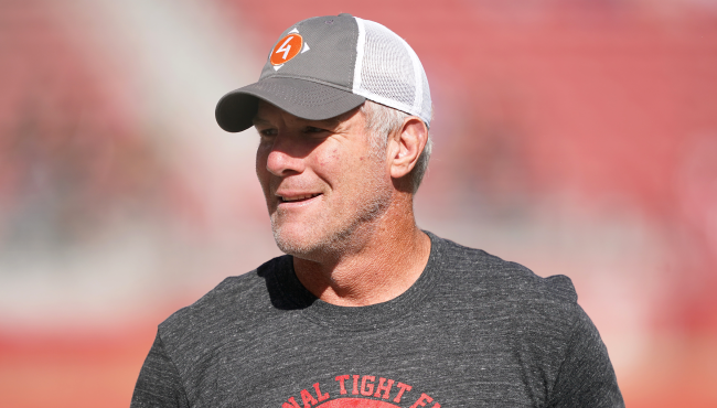 Brett Favre Says Most Fans Dont Want Politics Mixed With Their Sports