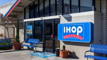 IHOP Karen Harasses Army Soldier And Then Tries To Fight An Air Force Vet Who Intervenes