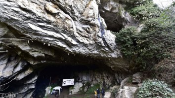 Volunteers Spent 40 Days In A Cave Without Sunlight, Phones, Or Clocks And Most Of Them Loved It