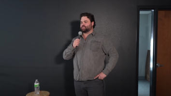 Watch This Comedian Break Down How Every Stand-Up Special Looks The Same