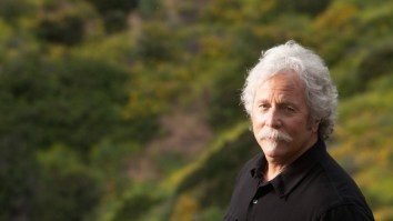 The King of Country Rock – Chris Hillman – Visits The Load Out