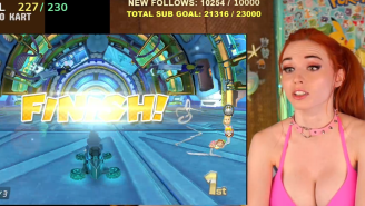 Kaitlyn ‘Amouranth’ Siragusa Dominates Twitch’s New ‘Hot Tub’ Category, Along With Sea Otters