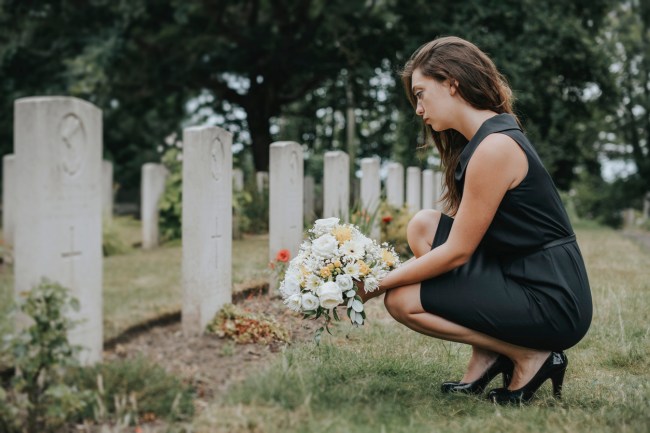 TikTok woman holds fake funeral for ex-boyfriend so his mistress thinks he's dead