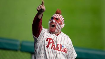Phillies’ Fan Casually Bare-Hand Catches 97 MPH Foul Ball While Holding Ice Cream
