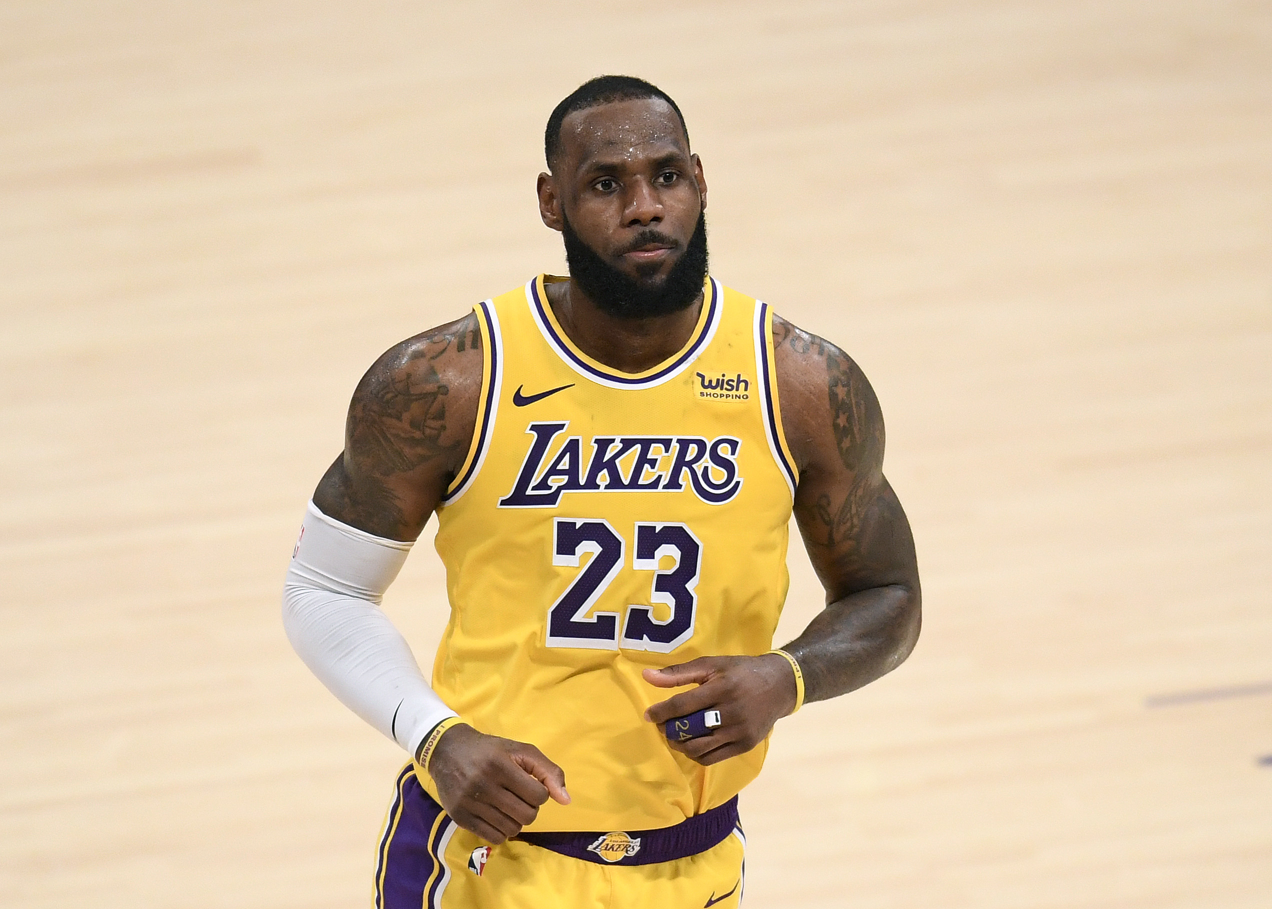 NBA Twitter Mercilessly Mocks LeBron James With Cancun Memes After