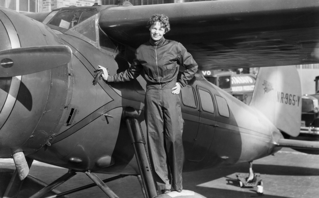 Man Discovers Last Known Letter Before Amelia Earhart Disappearance