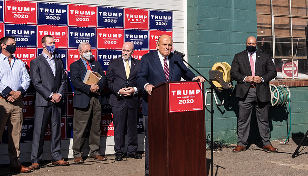 Four Seasons Total Landscaping Honors Press Conference With New Beer