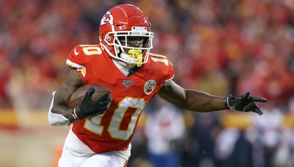 Chiefs' Tyreek Hill teases 'Grandpa Cheetah' racing costume