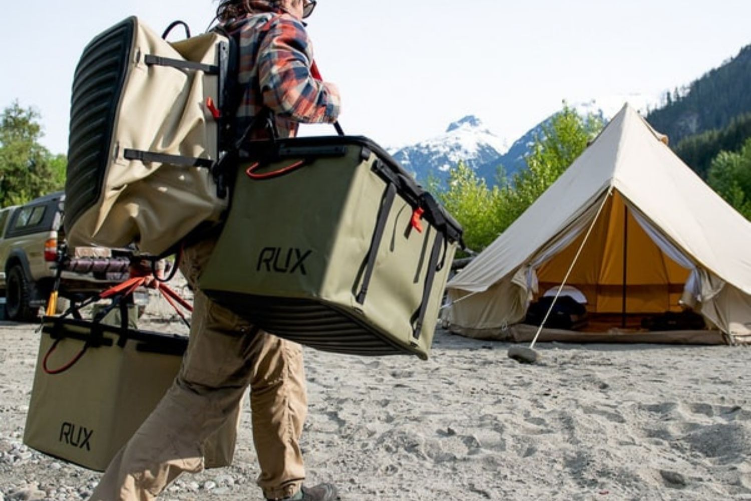 The RUX Collapsible Tote Is Redefining Weatherproof Bags