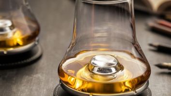 Enjoy Your Spirits With This French-Designed Whiskey Tasting Set