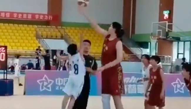 Zhang Ziyu tall teenager China teenager basketball