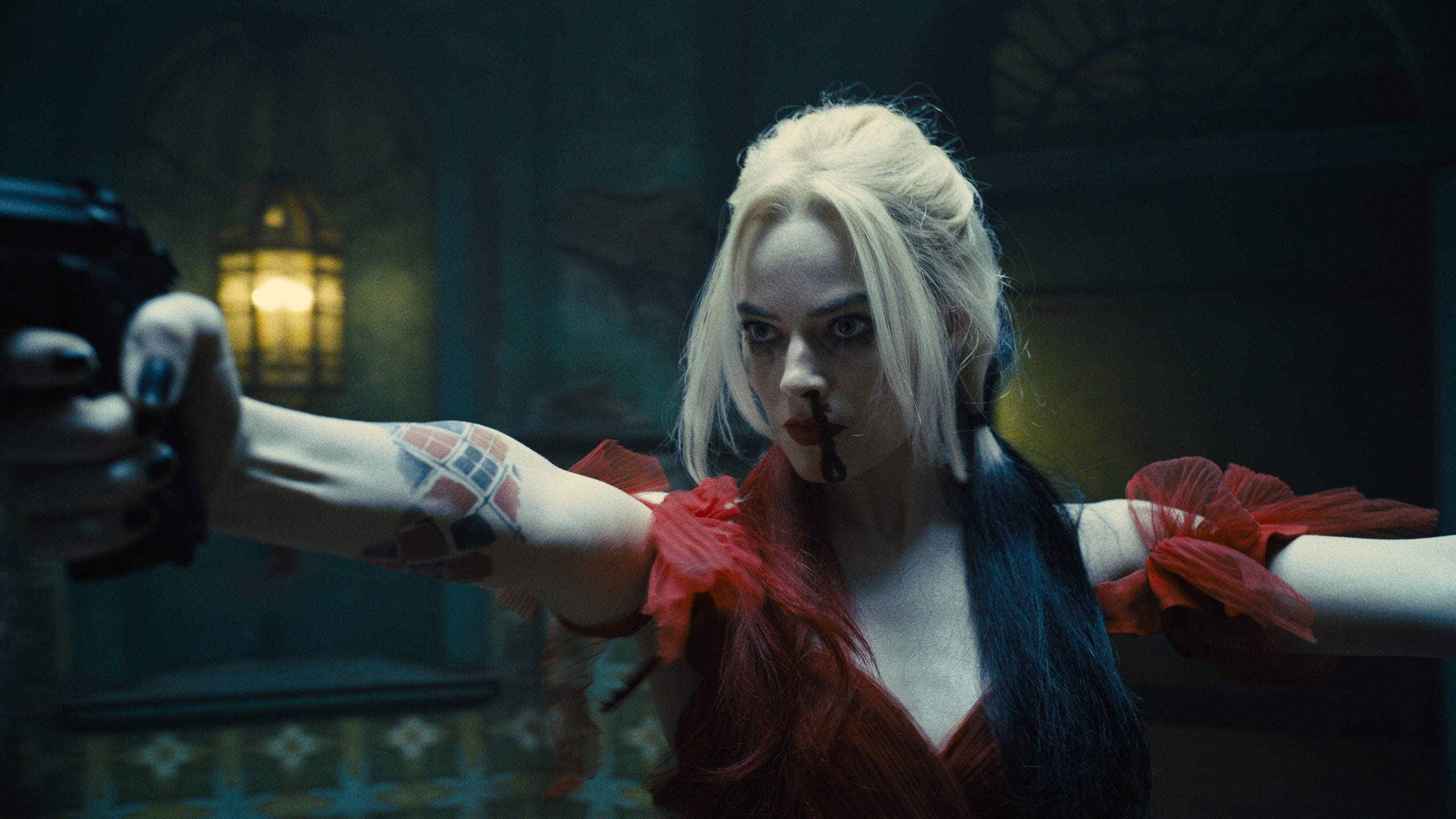 Margot Robbie Is Still Pushing For A Harley Quinn/Poison Ivy Romance