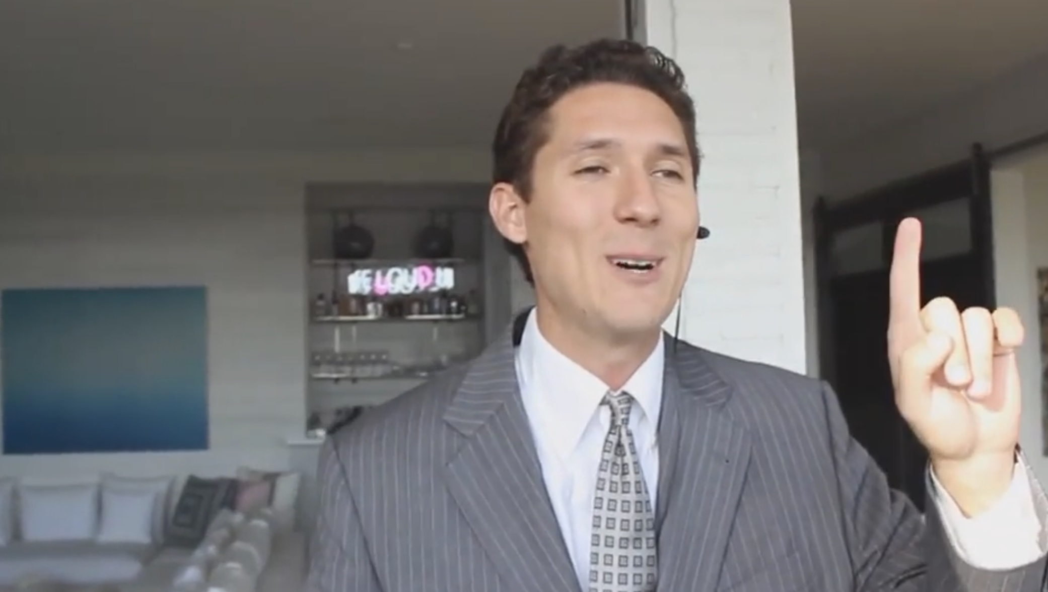 Comedian Who Looks Like Joel Osteen Imagines What Joel Osteen's Day Off