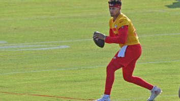 Patrick Mahomes Looked Like He Was Playing NFL Street On This NASTY Pump Fake Touchdown