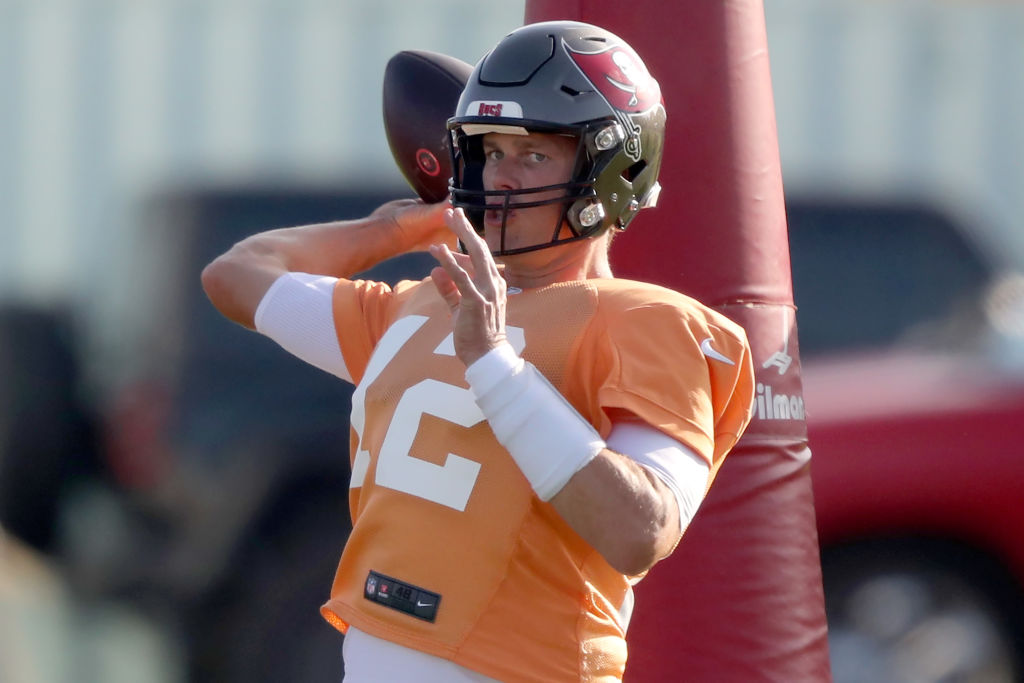 Tom Brady has helmet-slamming tantrum at Buccaneers practice