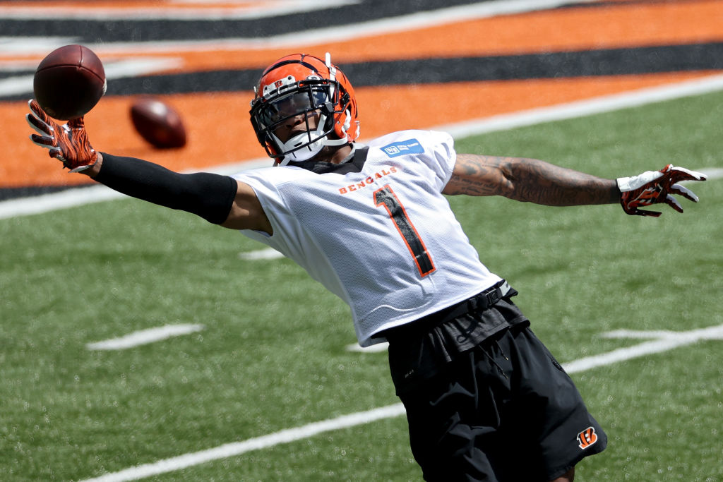 AFC wide receiver Ja'Marr Chase of the Cincinnati Bengals runs with News  Photo - Getty Images