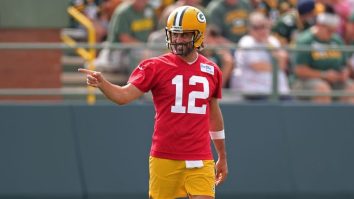 Aaron Rodgers Took His New Golf Cart For A Joyride And Obeyed All Of The Traffic Laws