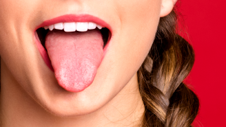 Woman Goes Around Licking Everything In A Grocery Store, Claims It Boosts Her Immune System