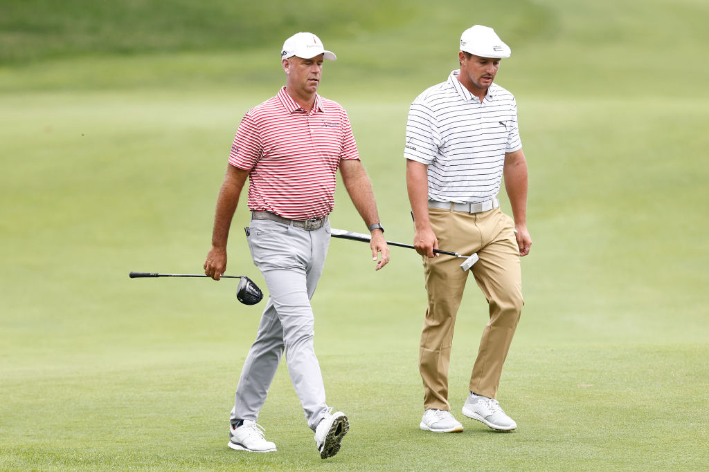 Stewart Cink Shares How Ruthless Fans Can Be To DeChambeau, Reed