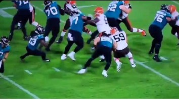 Tim Tebow Throws Absolutely Terrible Block In Preseason Game And Gets Instantly Mocked By Fans