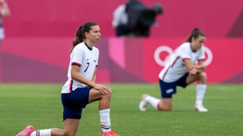 Only One USWNT Player Didn’t Kneel Ahead Of The Team’s Olympic Bronze-Medal Match