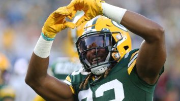 Aaron Jones Lost A Necklace With His Father’s Ashes And Had A Touching Response