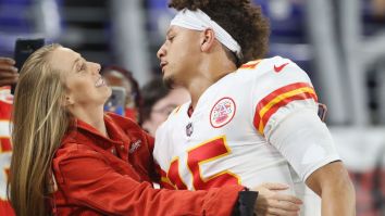 Patrick Mahomes’ Fiancée Blasts Refs Over ‘Trash’ Pass Interference Call At End Of Chiefs-Chargers Game