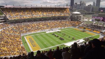 Viral Photo Shows Steelers Fan Washing His Pooped Pants In Heinz Field Bathroom During Game