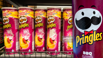 Reactions To Pringles Changing Their Logo For First Time In 20 Years Are Not Great