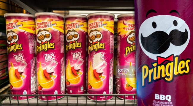 Reactions To Pringles Changing Their Logo For First Time In 20 Years