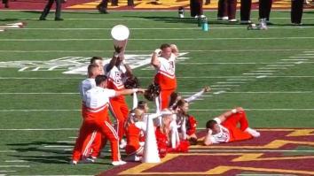 Minnesota Is Officially Irrelevant After Bowling Green’s Cheer Squad Flexed All Over Midfield